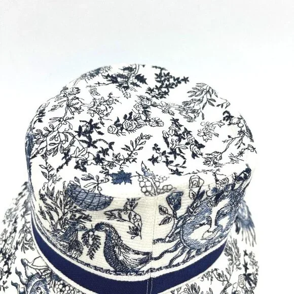 Dior 42TFS923X131 D-BOBBY Embroidered logo jacquard Hat Canvas White/Navy - Picture 5 of 12